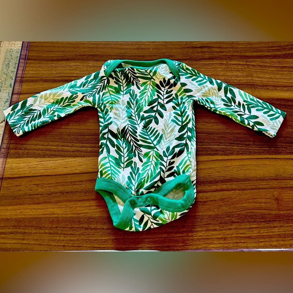 3 FOR $15 NWOT Newborn Plants Long Sleeve Onesie